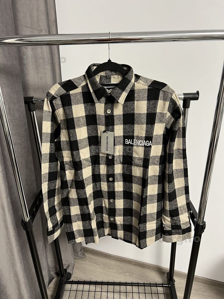 Camasa BALENCIAGA super calitate