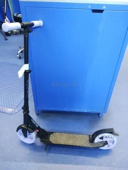 Trotinetă Mid 7 cu cric Negru-Mov - No Size - (SecondHand) Decathlon