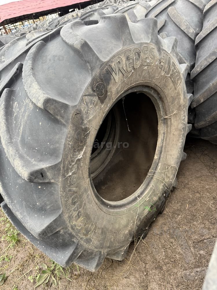 540/65r24 vredestein 4