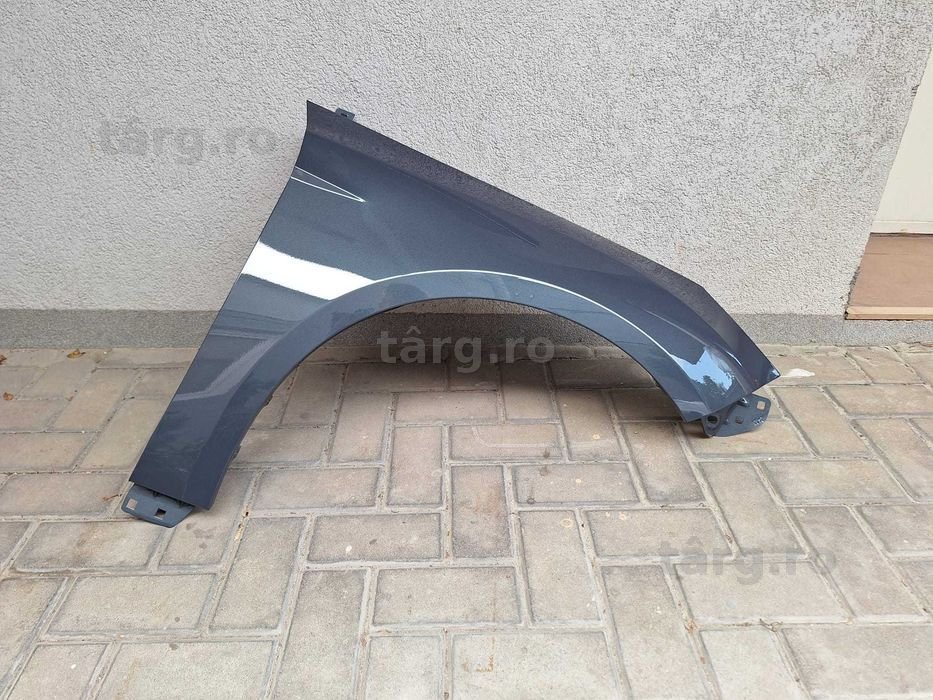Aripa Fata Dreapta Ford Focus 3 III An 2011-2014 Vopsita Gri