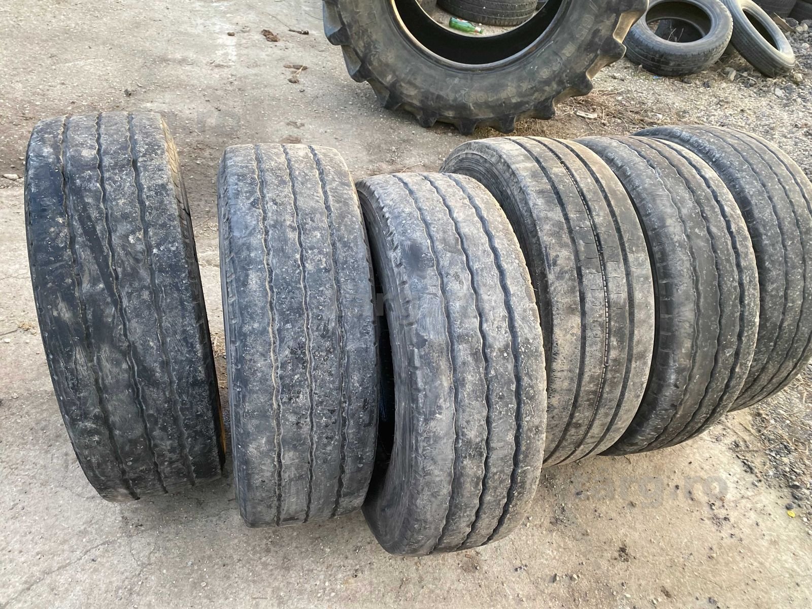 Cauciucuri Bridgestone 245.70 R17,5