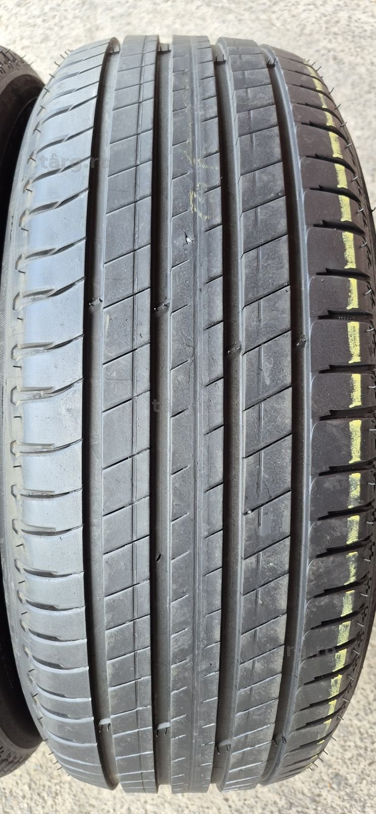 4 anvelope vara 235/60/17,doua Nexen,doua Michelin.Pretul este pe bucata. 3