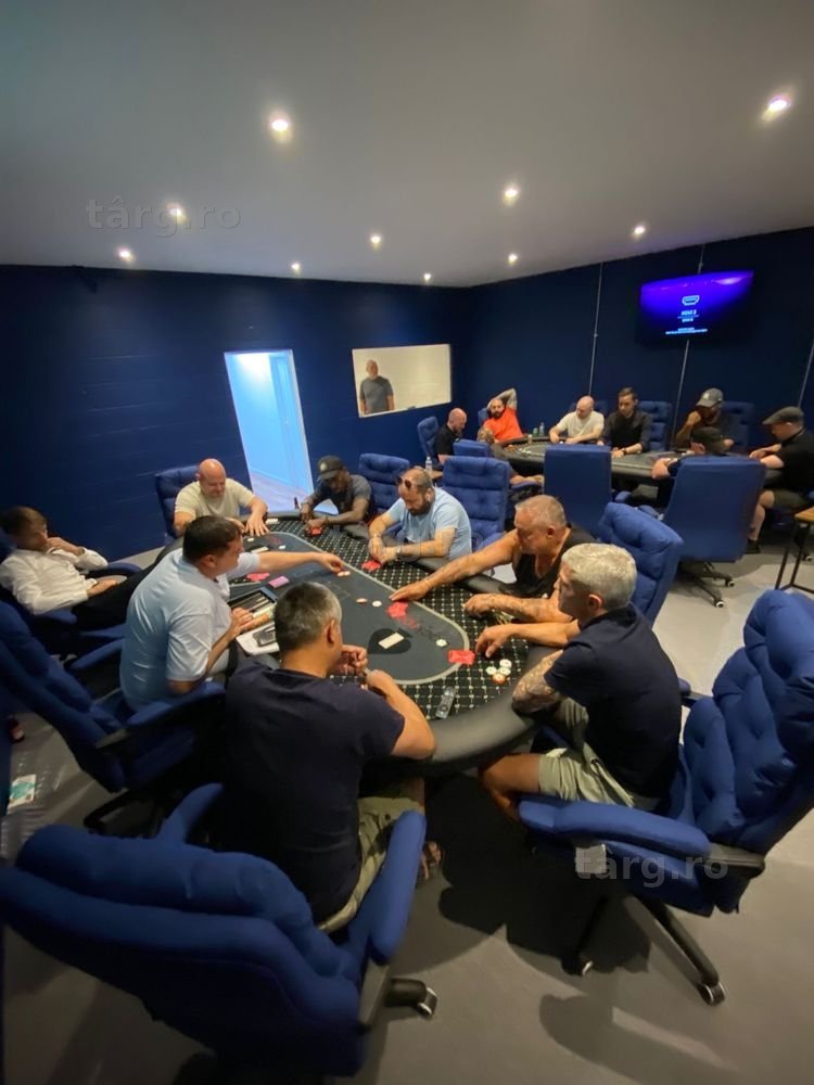 Club Poker Bucuresti CustomTables.eu mese poker customizate jetoane