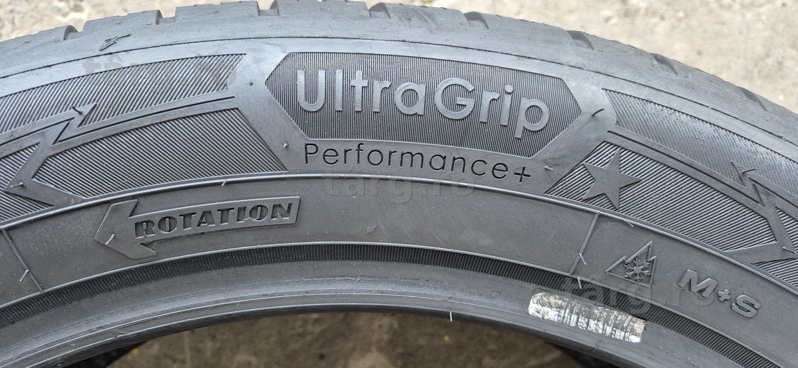 4 anvelope iarna Goodyear 255/50/21.Pretul este pe bucata 5