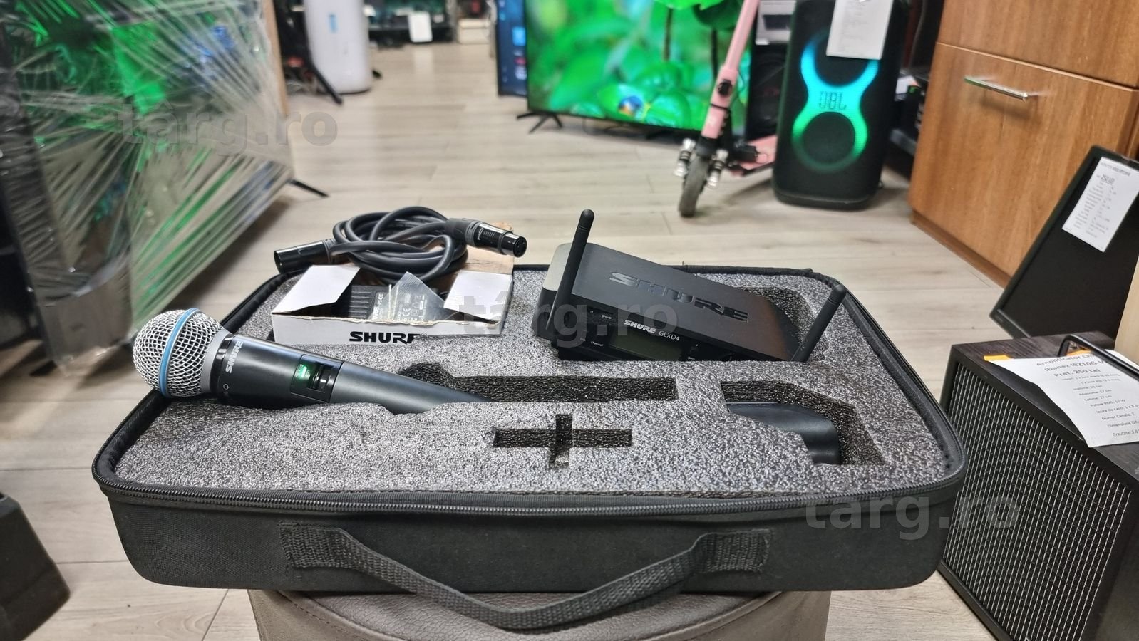 Amanet F28: Sistem wireless Receiver + Microfon Shure GLXD24 Z2 (L)