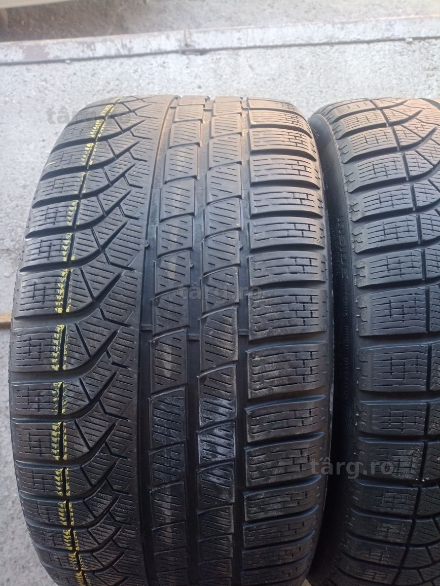 2 anvelope de iarna Pirelli 265/35 R19 dot 4520 2