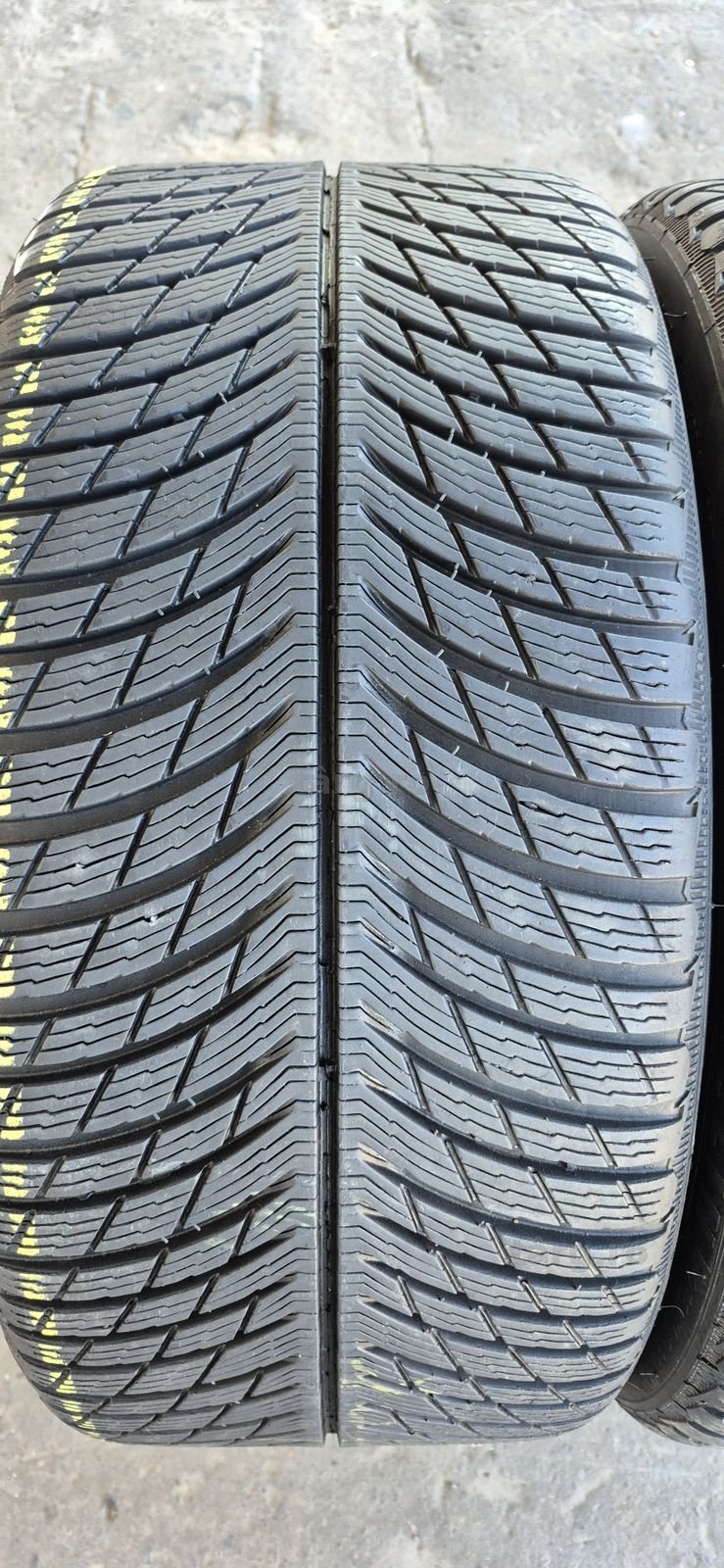2 anvelope iarna Michelin 255/30/20,dot 2021.Pretul este pe bucata 2