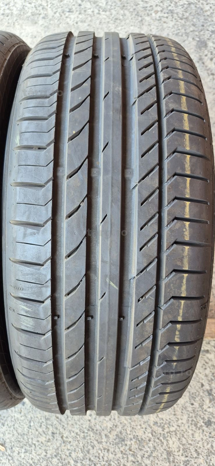 2 anvelope vara ca noi Continental 215/40/18.Pretul este pe bucata. 2