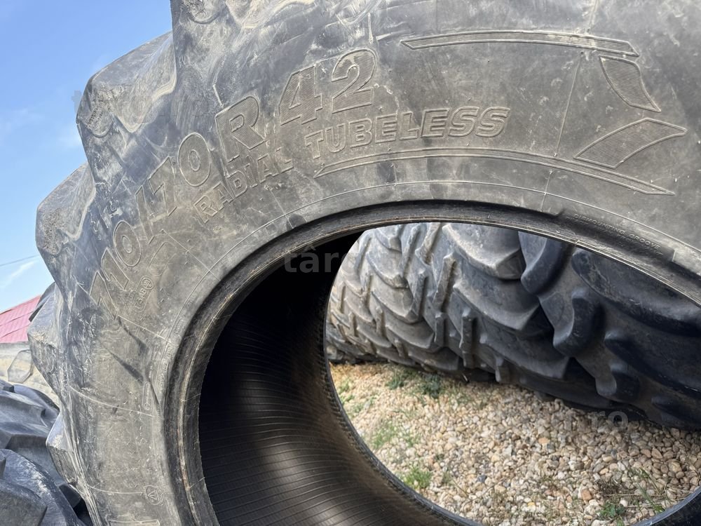 710/70r42 Michelin 4