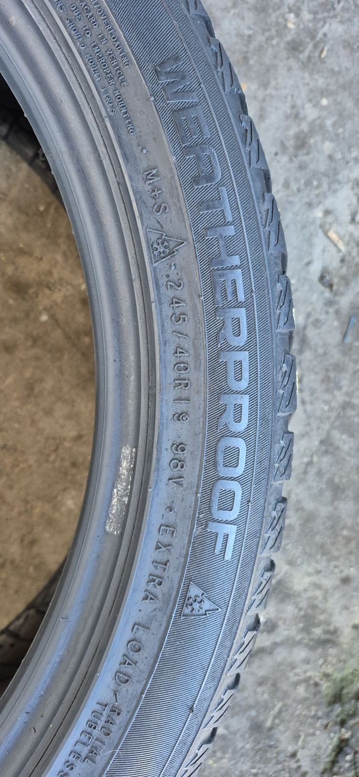 4 anvelope iarna Nokian 245/40/19.Pretul este pe bucata. 5