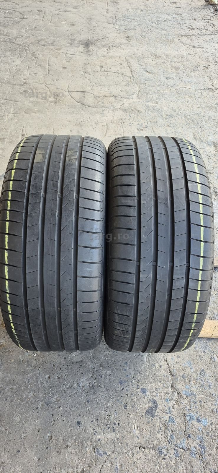 2 anvelope vara Bridgestone 285/35/22,dot 2022.Pretul este pe bucata.