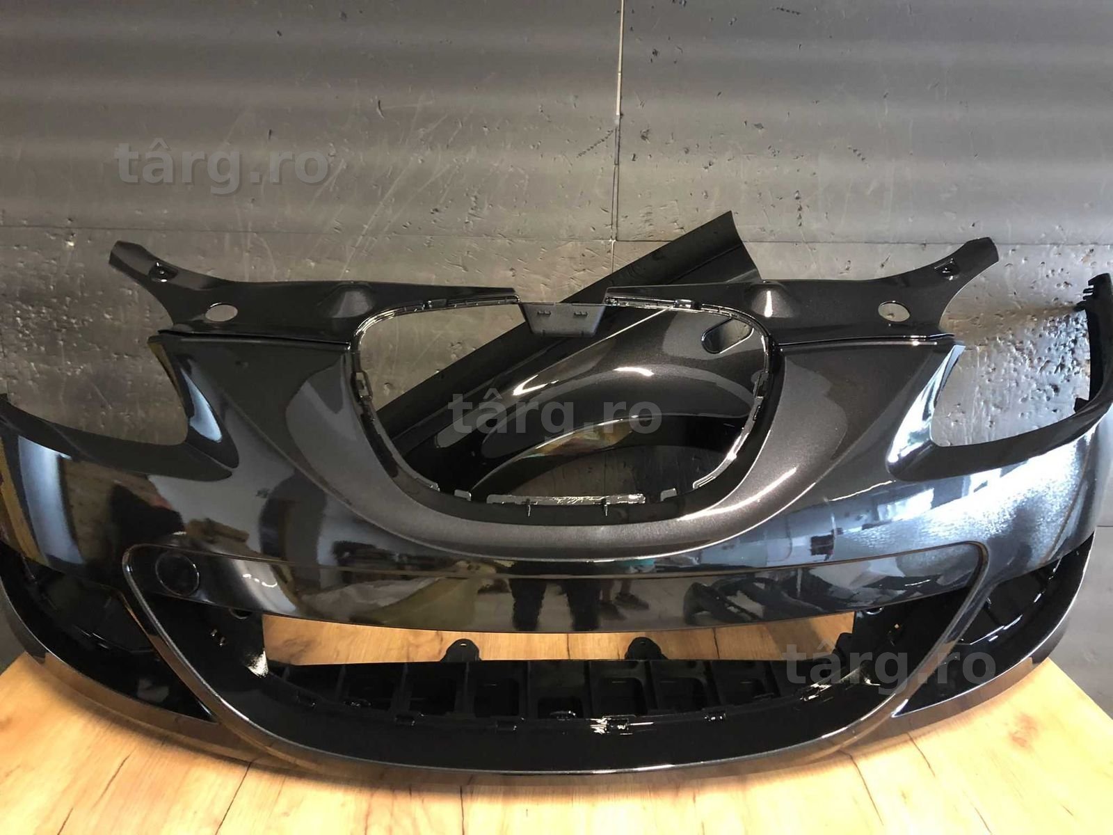 Bara & Aripa Fata Stanga Seat Leon An 2008-2012 (LC9Z (Negru))