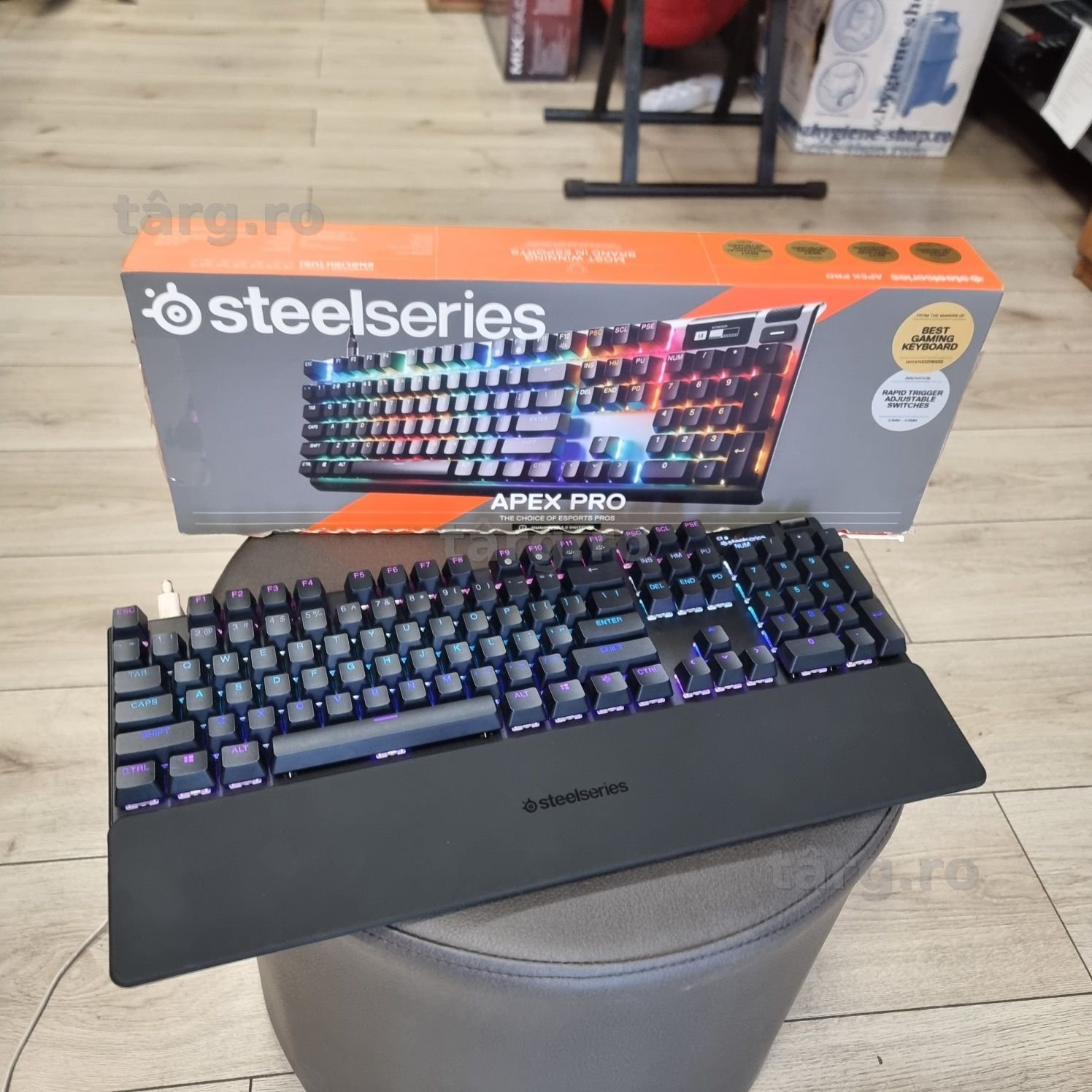 Amanet F28: Tastatura Gaming SteelSeries Apex Pro Gen 3 (L)