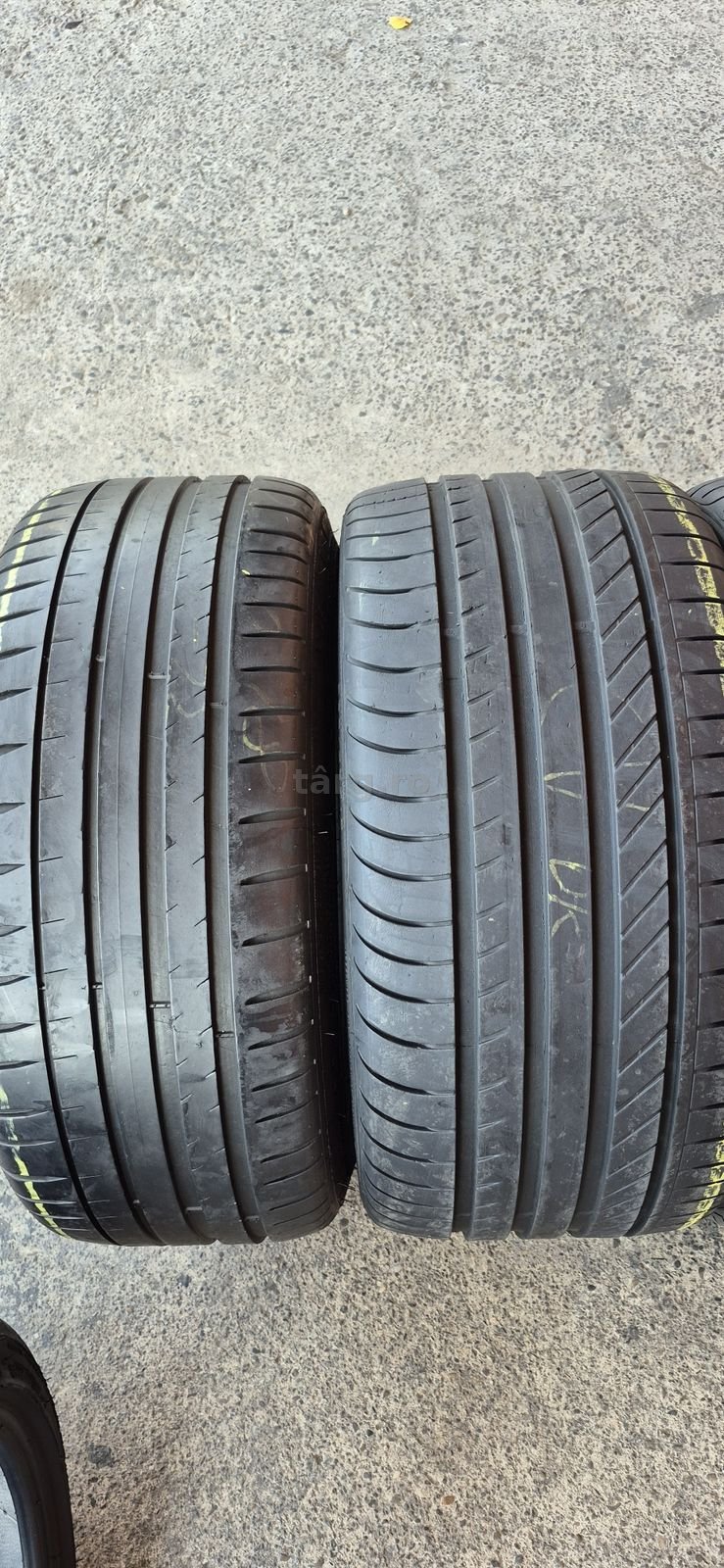 4 anvelope vara,fata Michelin 225/40/18,spate Fulda 255/35/18.Pretul este pe bucata. 2