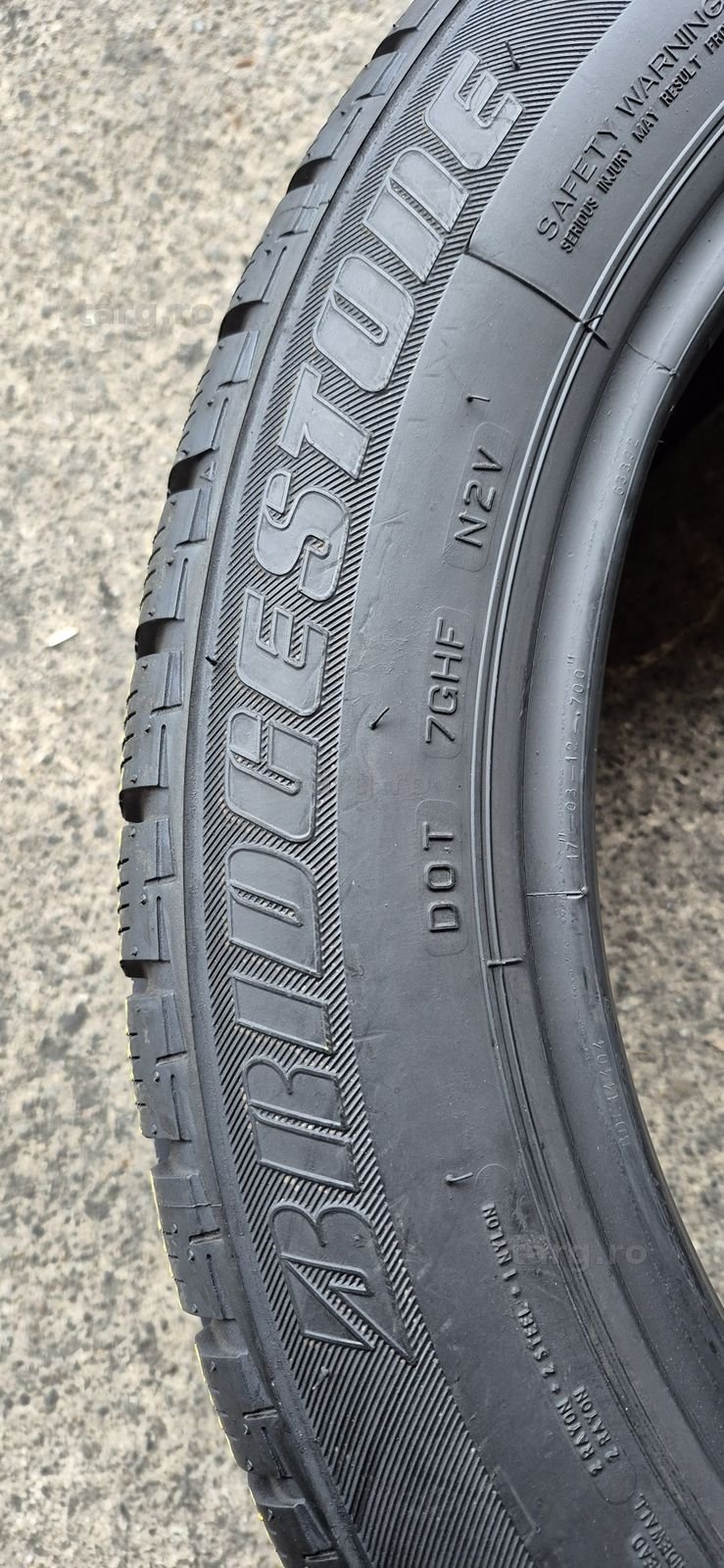 4 anvelope iarna runflat Bridgestone 205/55/17.Pretul este pe bucata. 4