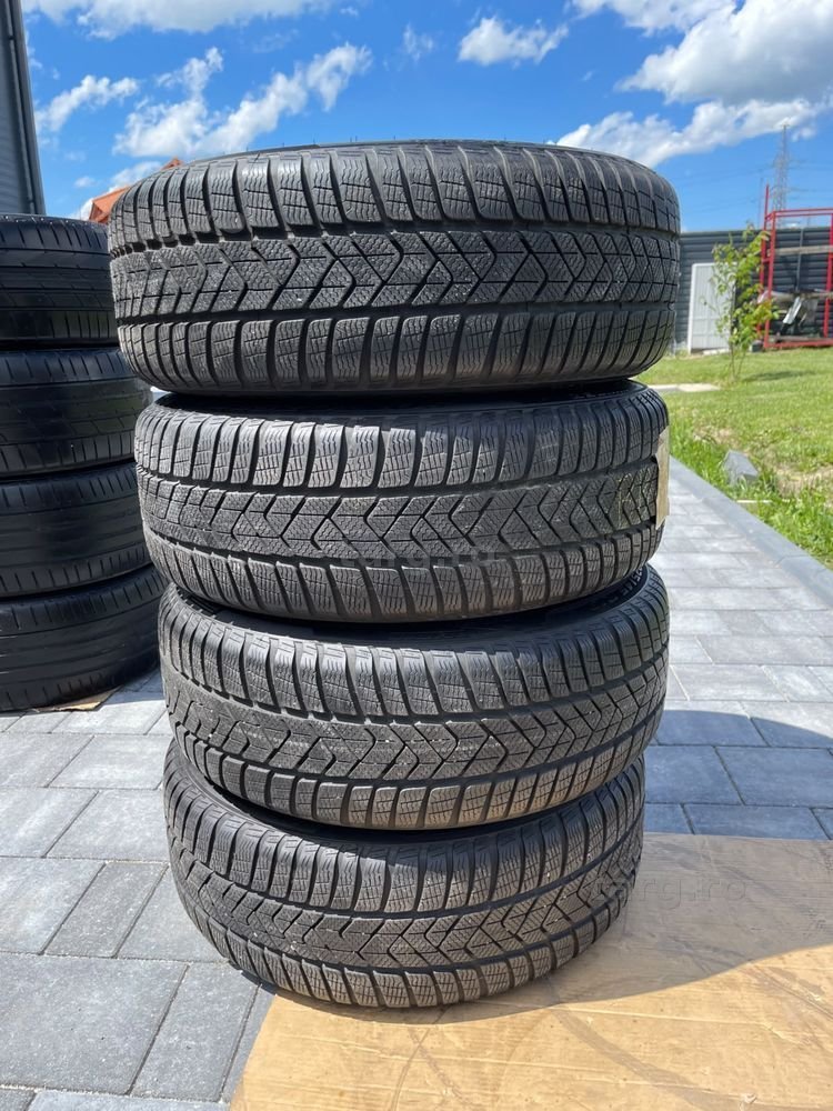 225/45R19 Pirelli Run Flat iarna