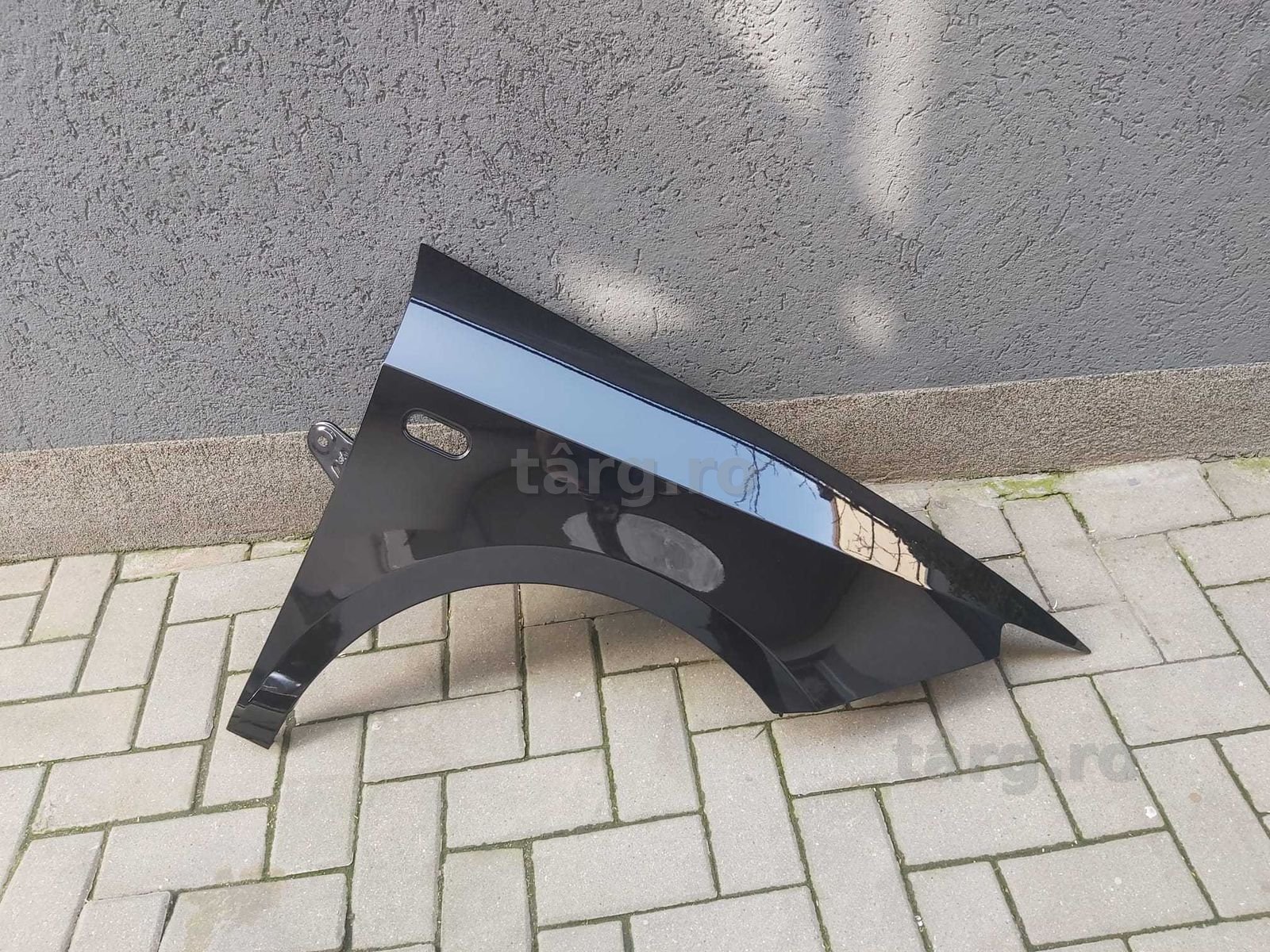 Aripa Fata Dreapta Seat Ibiza An 2008-2012 Vopsita Negru