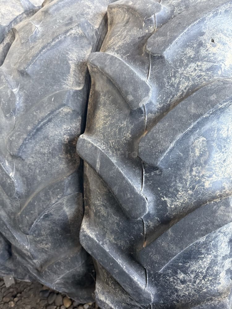280/70r32 continental sau mitas 3