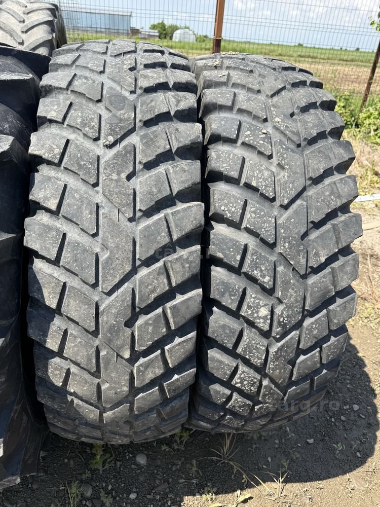 400/80r28 nokian
