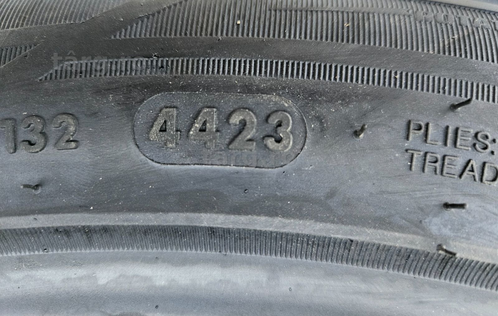 235/45 R19, 99W XL, GRIPMAX Suregrip A/S, Anvelope mixte M+S PROMO 4