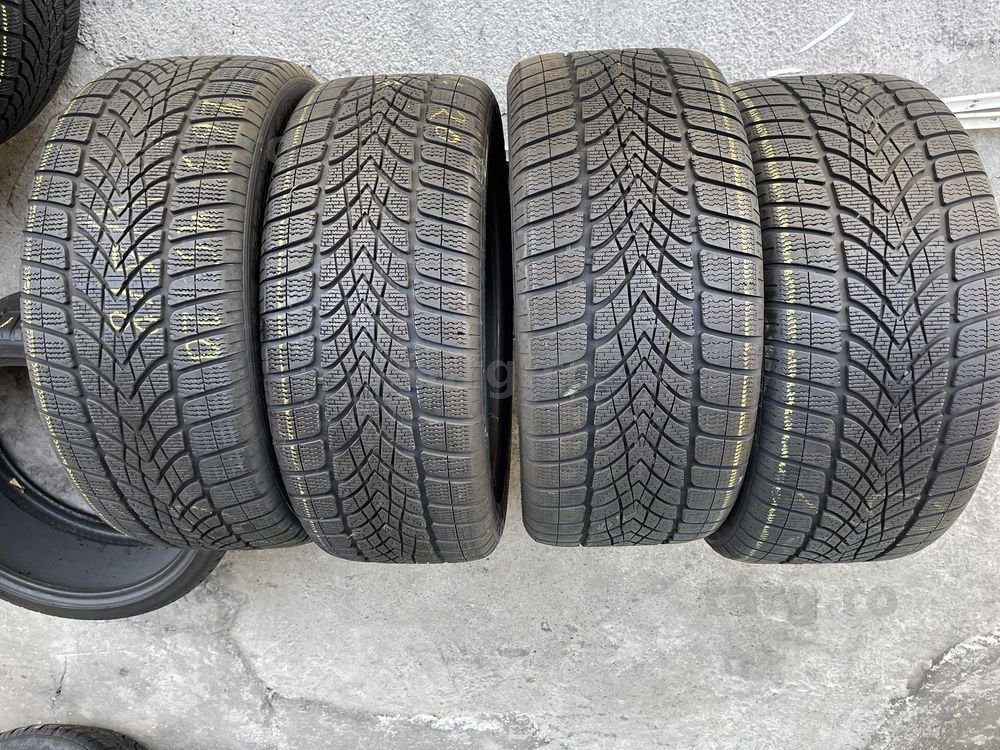 4 anvelope de iarna Dunlop fata 265/45/20 spate 295/40/20 6