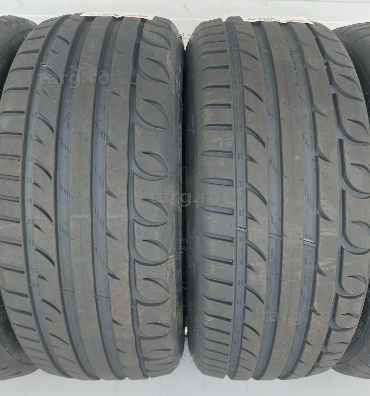 225/45 R18, 95Y, RIKEN UHP XL, ( by Michelin) Anvelope de vara 4