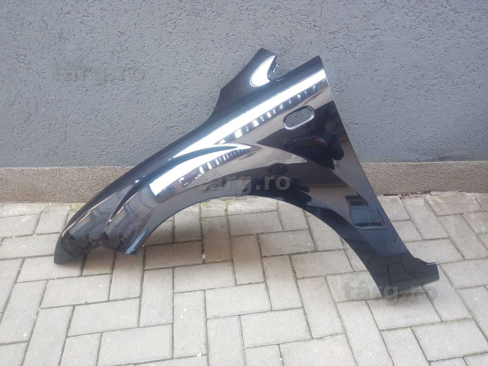 Aripa Fata Stanga Ford Focus 2/II 2004-2008 Vopsita Negru