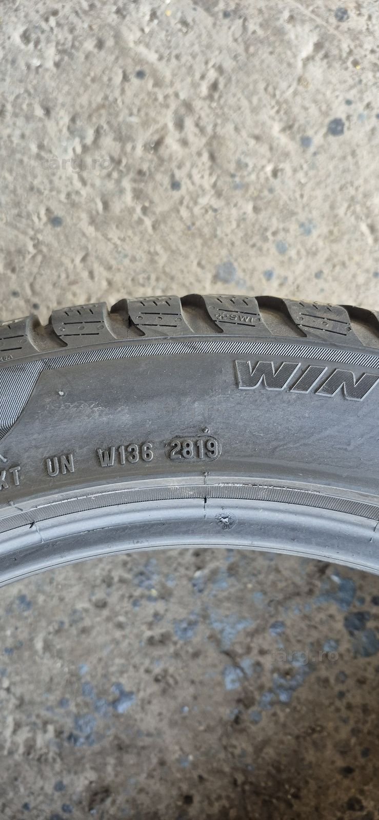4 anvelope iarna Pirelli,fata 245/45/18,spate 275/40/18.Pret/bucata 8