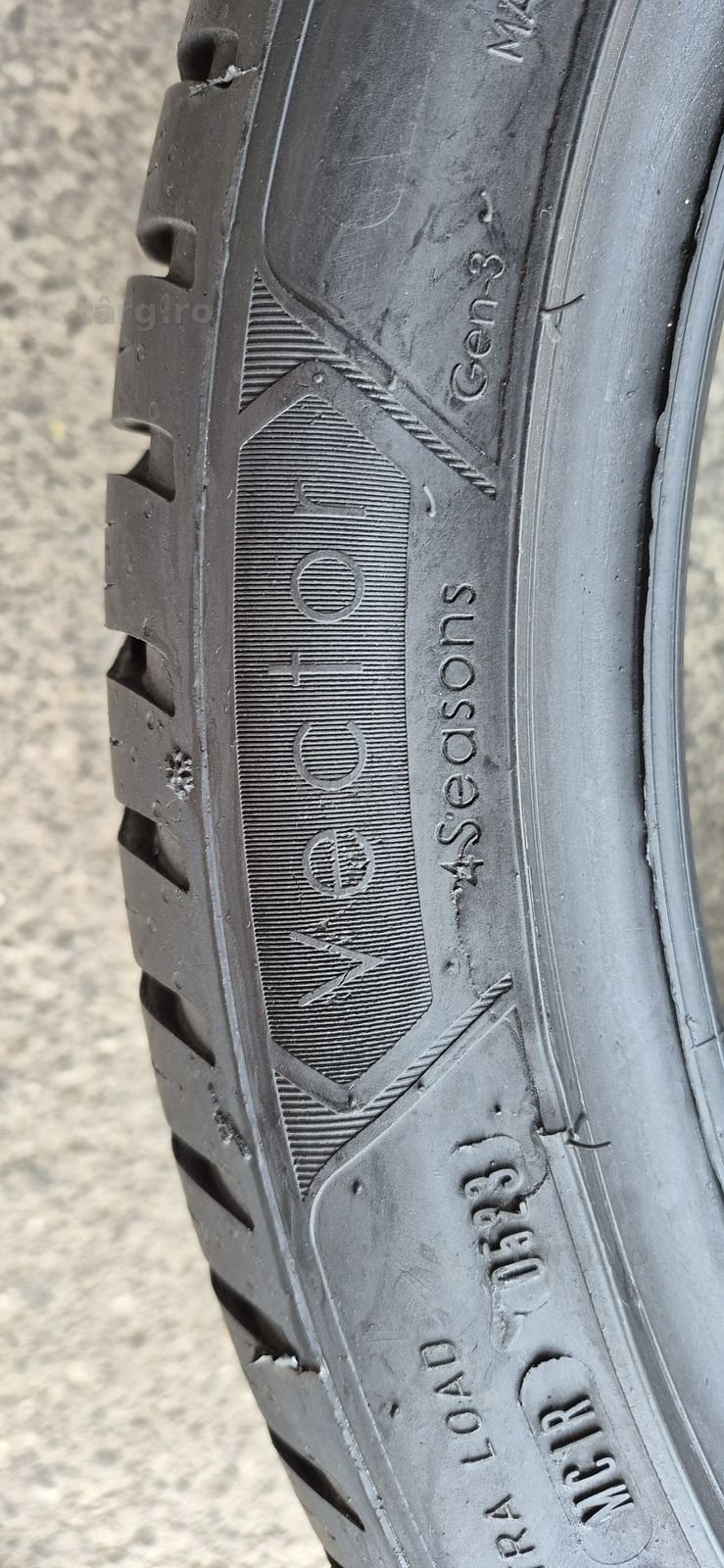 2 anvelope M+S noi Goodyear 245/40/18,dot 2023.Pretul este pe bucata. 4