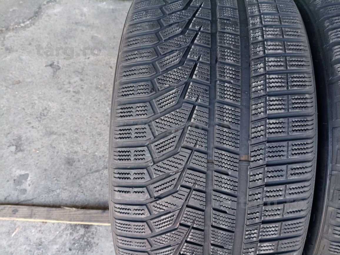 2 anvelopende iarna Hankook 295/35 R23 dot 3221 2