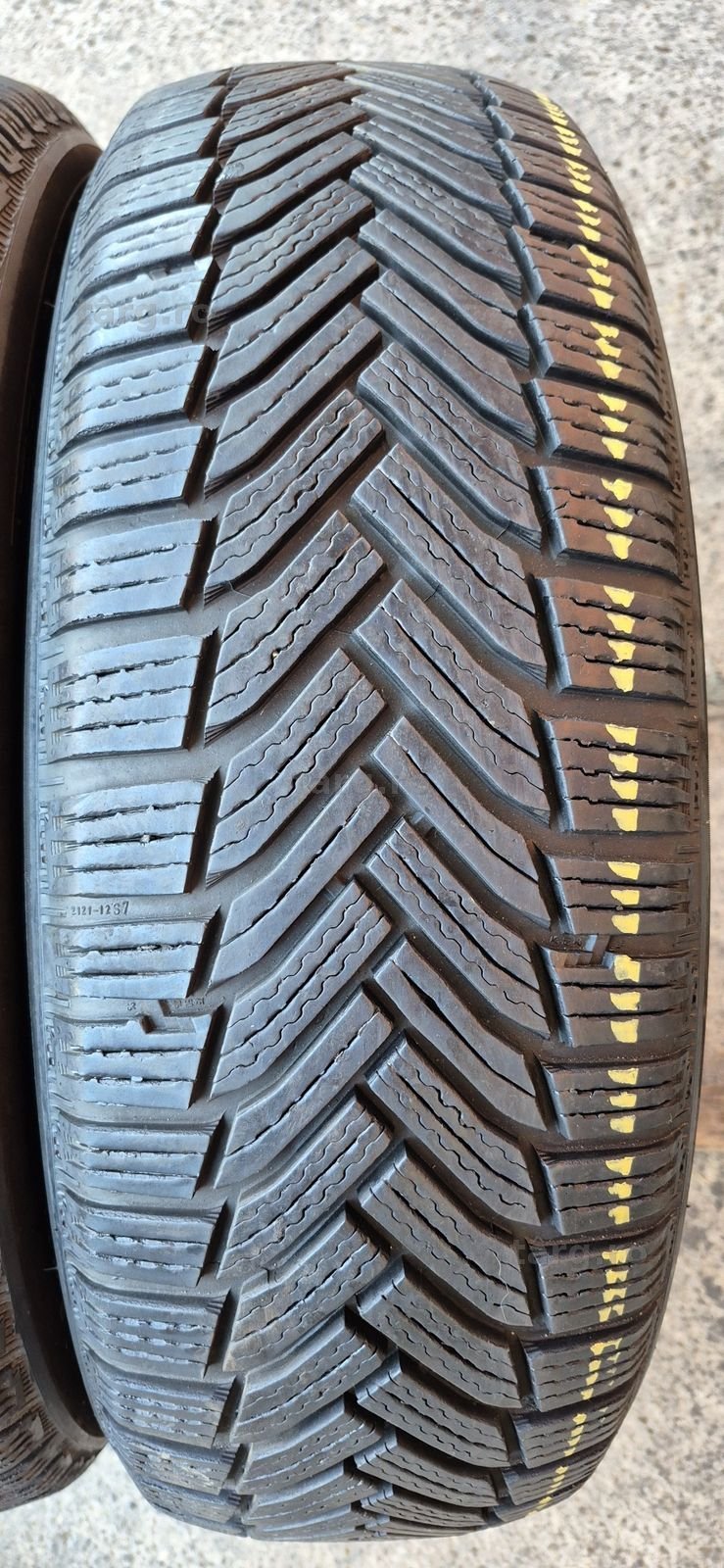 2 anvelope iarna ca noi Michelin 195/60/18,dot 2023.Pretul este pe bucata. 2