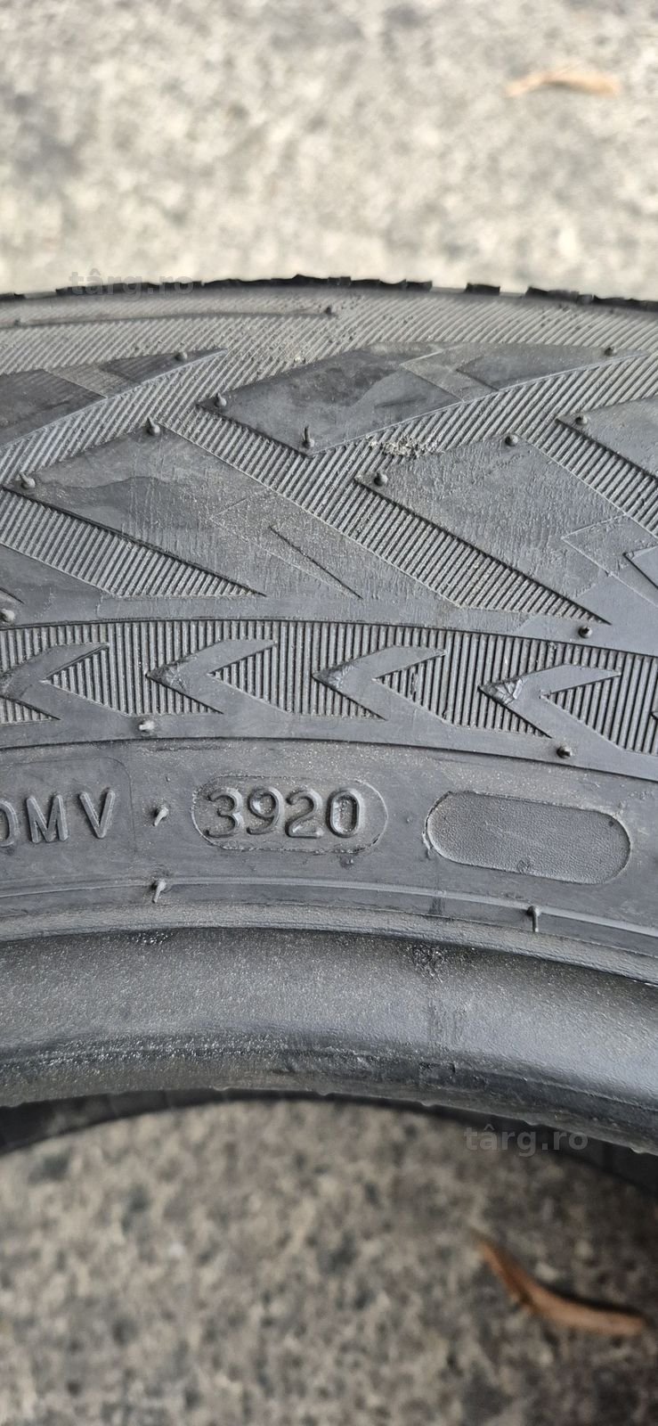 4 anvelope iarna Nokian 235/60/17,dot 2020.Pretul este pe bucata. 7