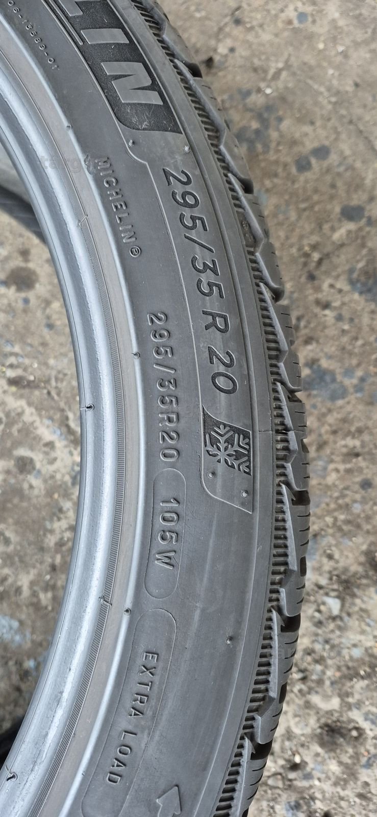 2 anvelope iarna Michelin 295/35/20,dot 2020.Pretul este pe bucata. 5