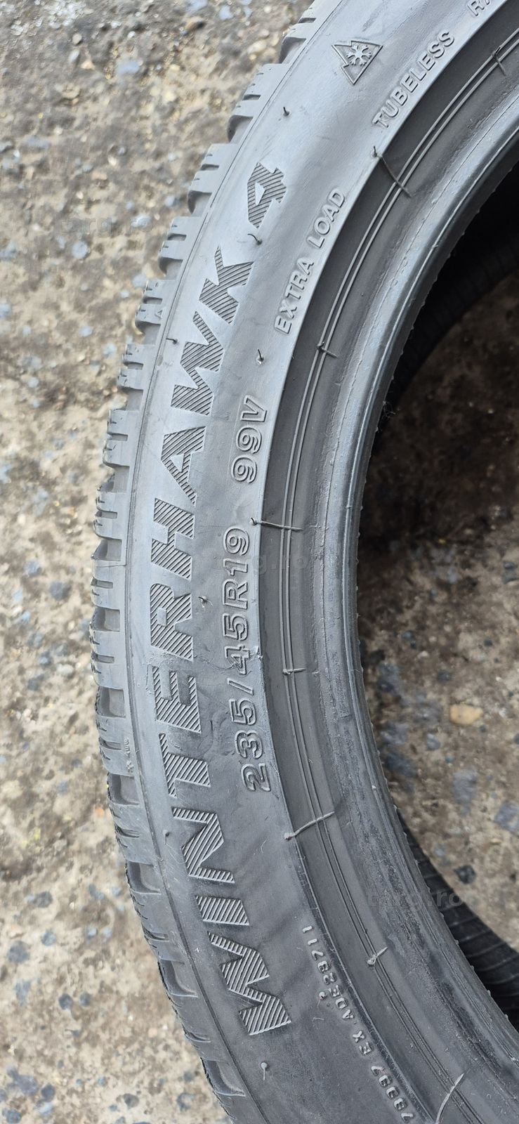 2 anvelope iarna ca noi Firestone 235/45/19,dot 2023.Pret/bucata. 4