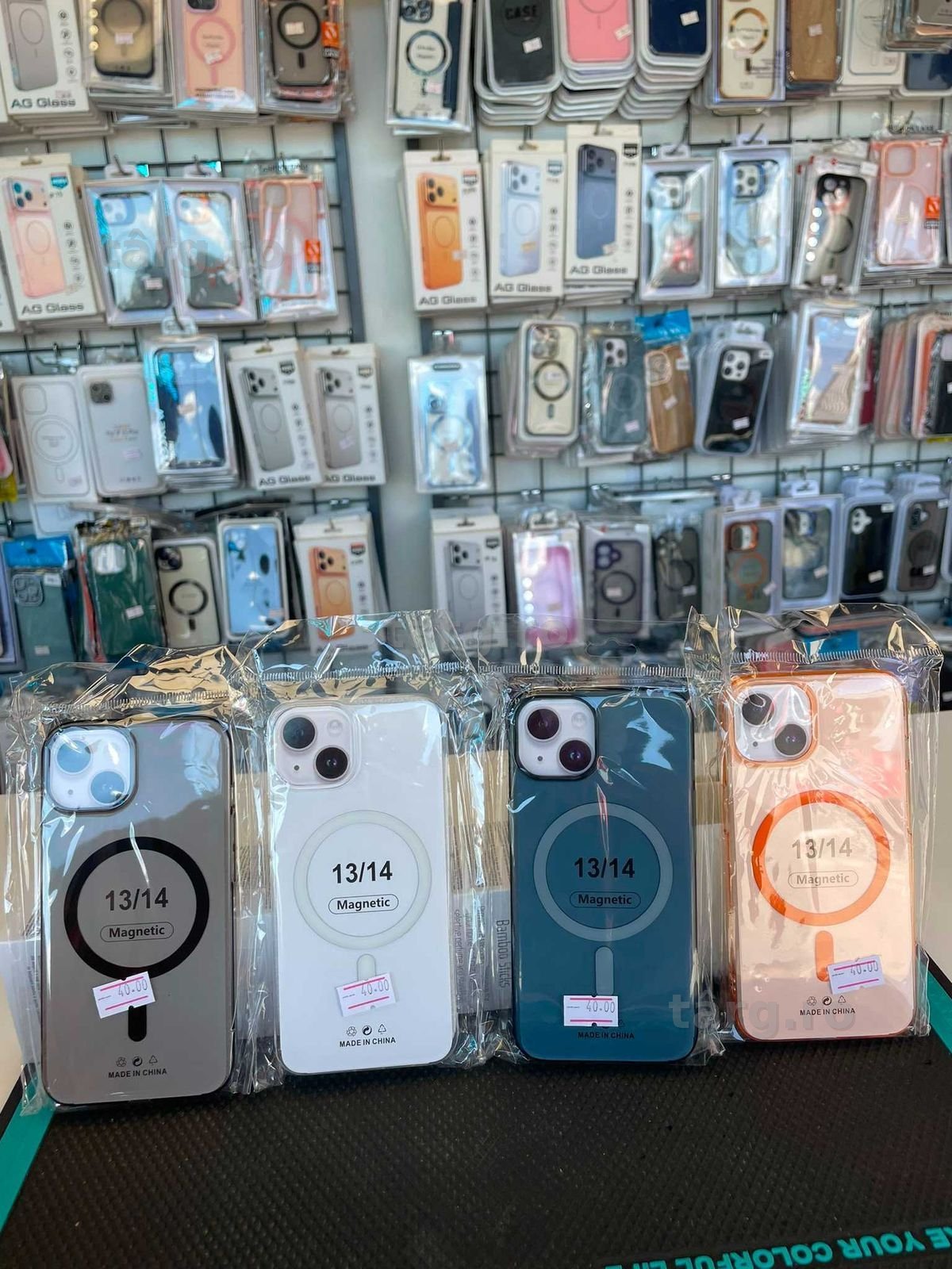 Husa hard case cu MagSafe iPhone 13/14