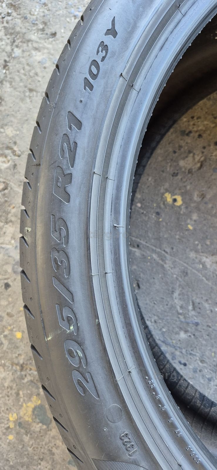 4 anvelope vara Pirelli 295/35/21.Pretul este pe bucata. 6
