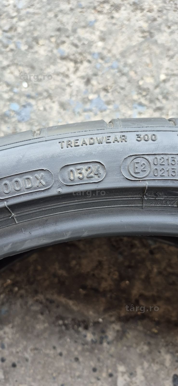 4 anvelope vara noi Michelin,fata 265/35/22,spate 295/30/22.Pretul este pe bucata. 8