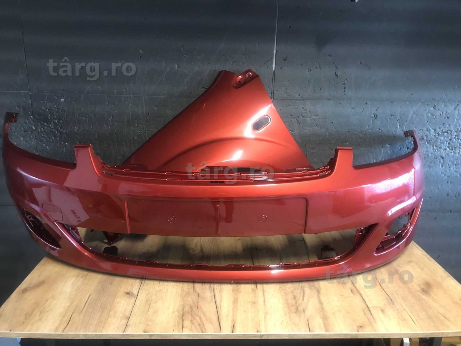 Bara & Aripa Fata Stanga Ford Fiesta 2005-2008 (Tango Metallic Rosu)