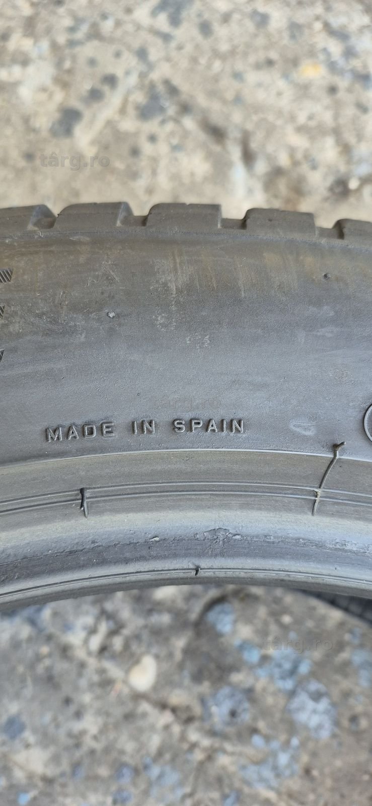 2 anvelope M+S Bridgestone 275/45/20.Pretul este pe bucata. 7