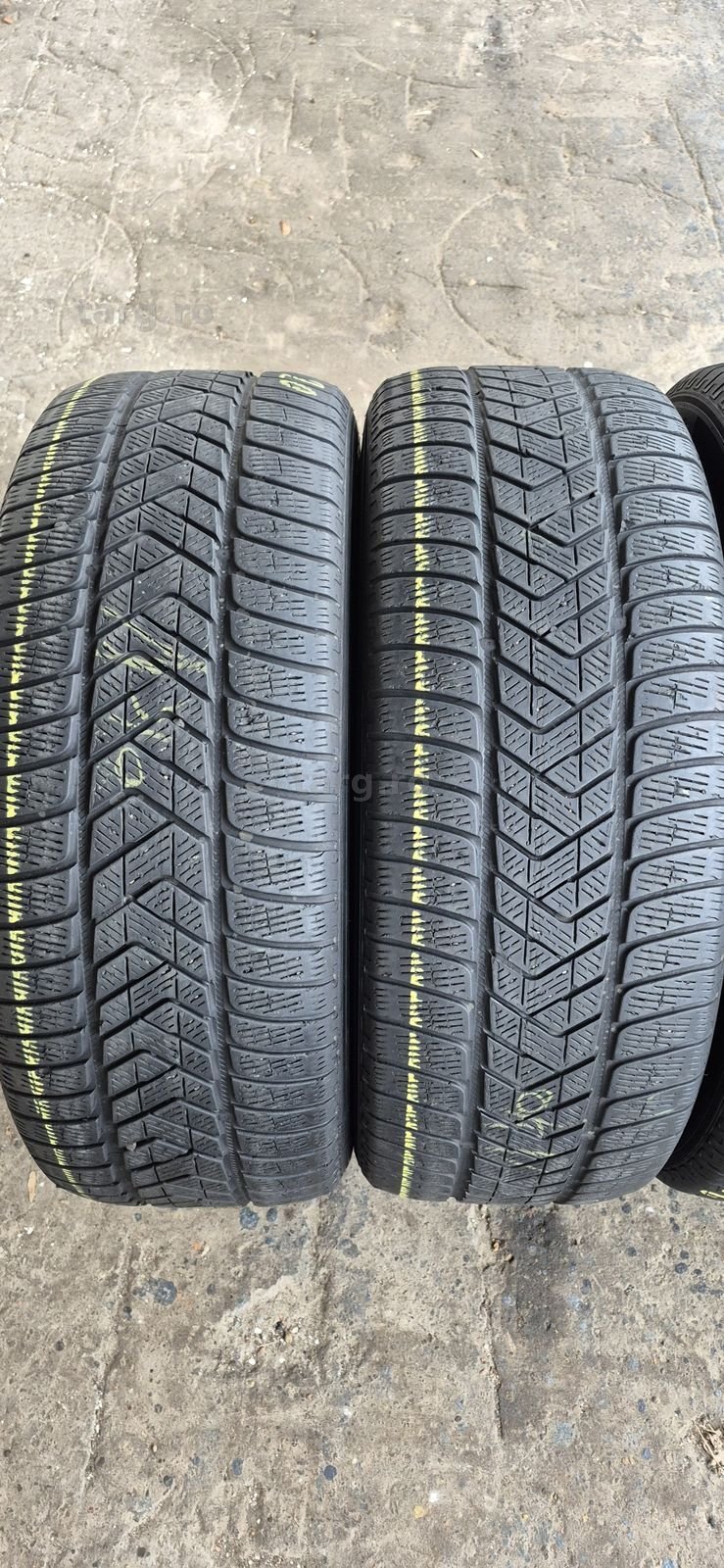 4 anvelope iarna Pirelli 255/55/20.Pretul este pe bucata. 2