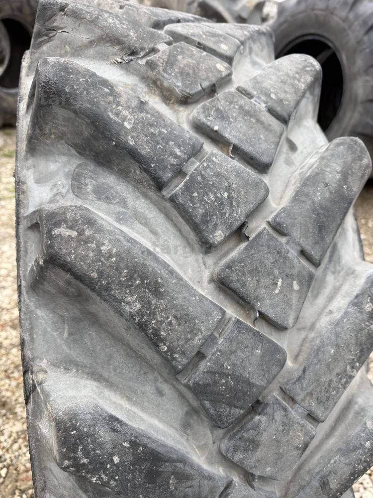 12,5-18 camso tractor 3