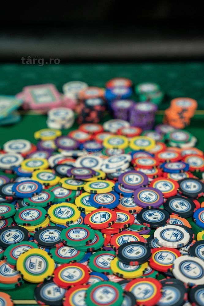 Jetoane poker la comanda personalizate cu LOGO tau CustomTables.eu