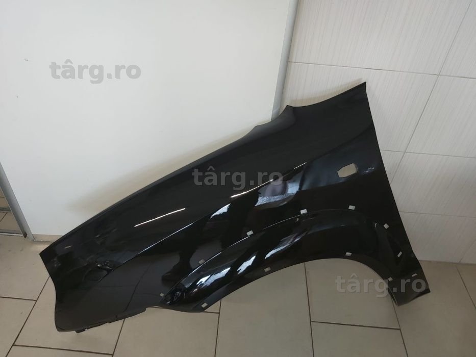 Aripa Fata Stanga Hyundai Tucson 2004-2010 (Ebony Black)