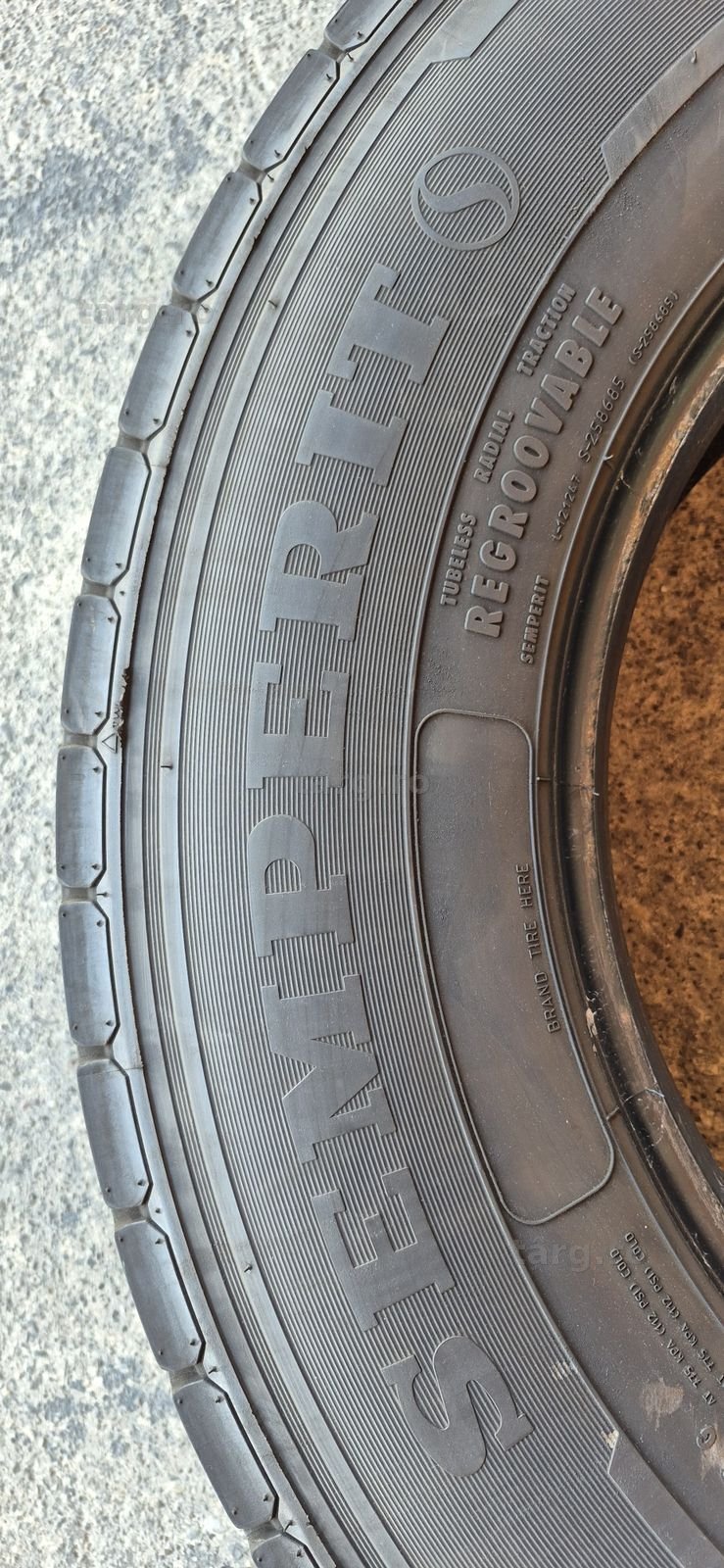 4 anvelope camion M+S Semperit 265/70/19,5.Dot 2022.Pretul este pe bucata. 4