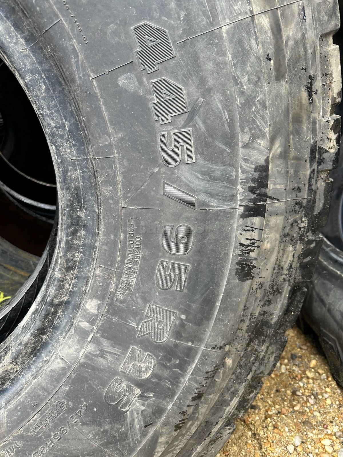 Cauciuc 445/95 R25 2