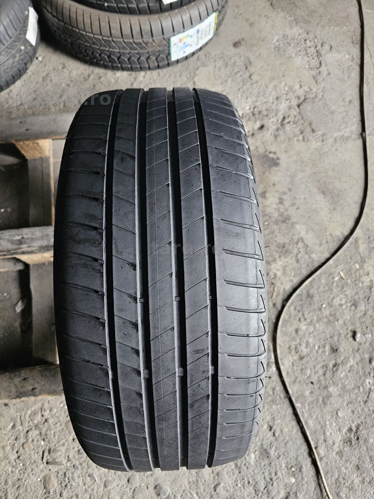 1 anvelopa vara 225 45 17 Bridgestone