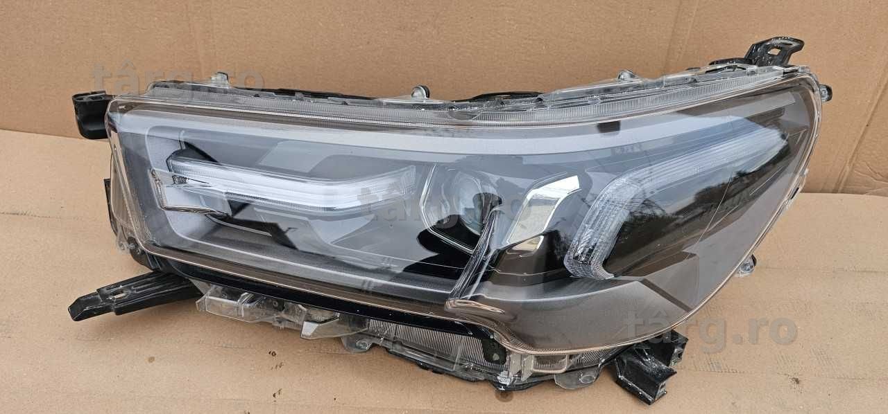 Far stanga Toyota Hilux Full LED 2019 2020 / 2021 2022 / 2023