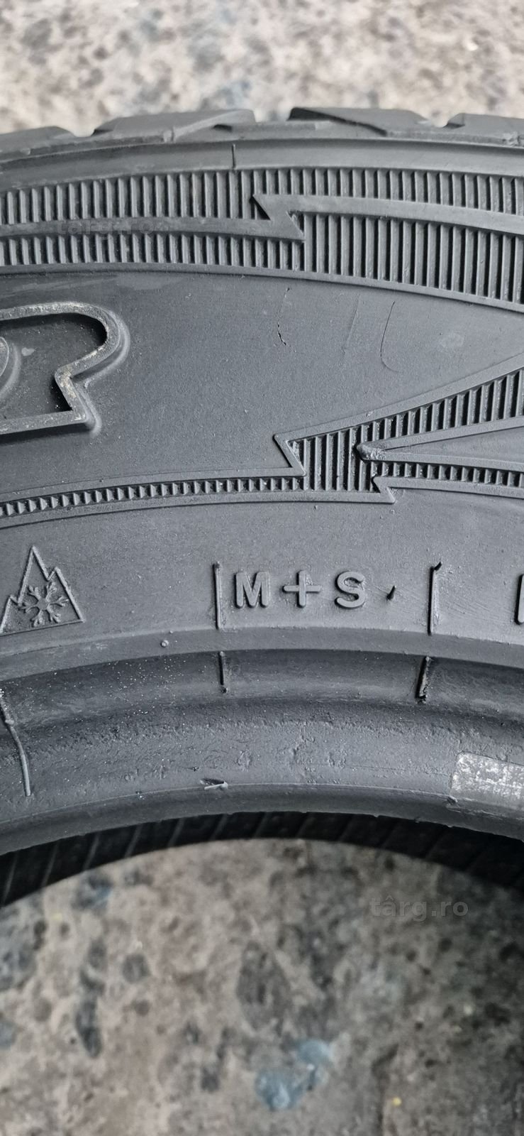 4 anvelope M+S Goodyear 245/75/17.Pretul este pe bucata. 7