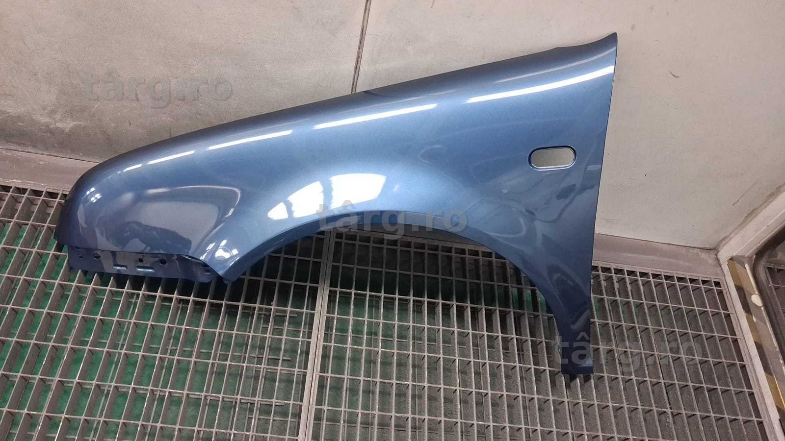 Aripa Fata Stanga VW Bora 1998-2005 (LD5X (Albastru))