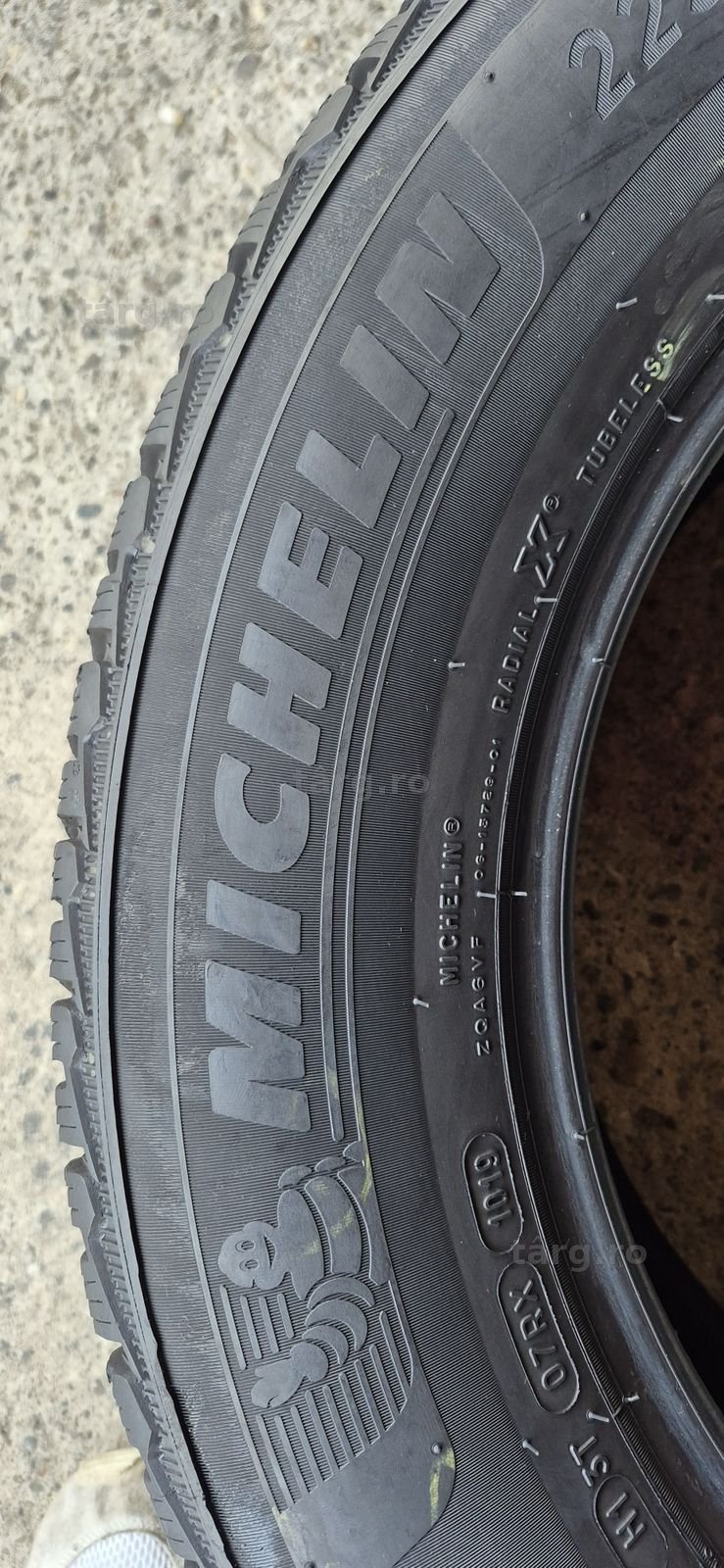4 anvelope iarna Michelin 225/65/17.Pretul este pe bucata. 4